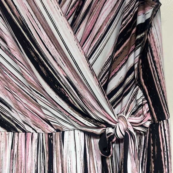 Connected Apparel Pink and Black Striped Jumpsuit/ Romper - Picture 3 of 12